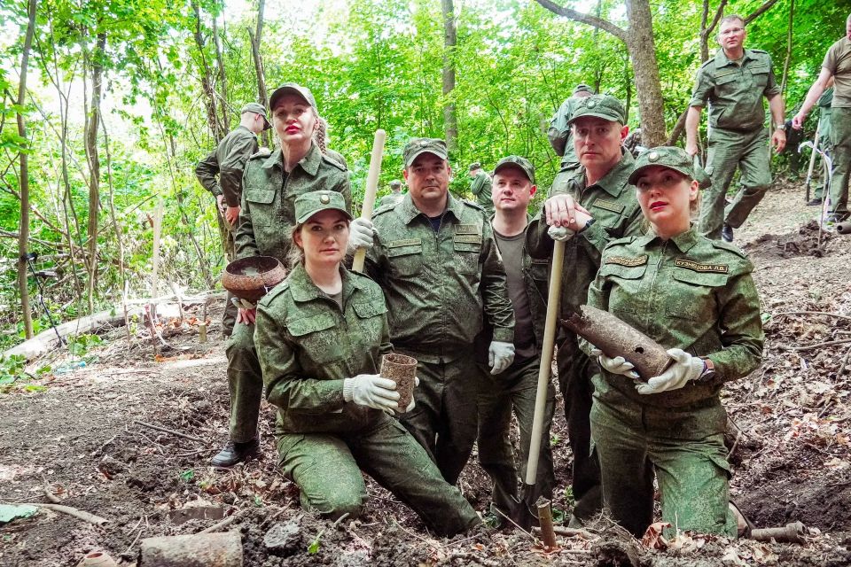 Сотрудники регионального ведомства приняли участие в IV Слете поисковых отрядов СК России Сотрудники регионального ведомства приняли участие в IV Слете поисковых отрядов СК России