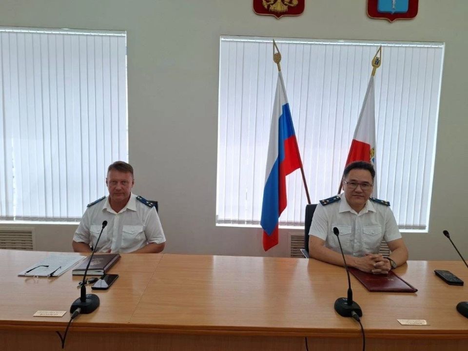 В Саратовском межрегиональном центре профессионального обучения прокурорских работников и федеральных государственных гражданских служащих состоялось открытие курсов повышения квалификации для государственных обвинителей В Саратовском межрегиональном центре профессионального обучения прокурорских работников и федеральных государственных гражданских служащих состоялось открытие курсов повышения квалификации для государственных обвинителей