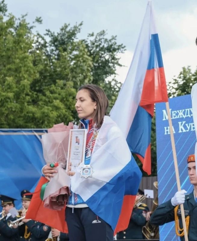 Серебро на международных соревнованиях Серебро на международных соревнованиях