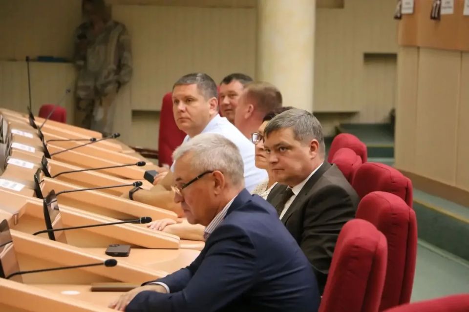 В областной Думе состоялись заседания двух комитетов В областной Думе состоялись заседания двух комитетов