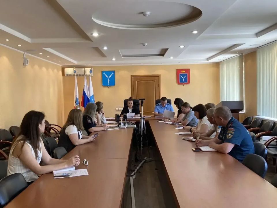 Прокурор Гагаринского административного района Саратова Петр Сорокин принял участие в заседание комиссии по делам несовершеннолетних и защите их прав Прокурор Гагаринского административного района Саратова Петр Сорокин принял участие в заседание комиссии по делам несовершеннолетних и защите их прав