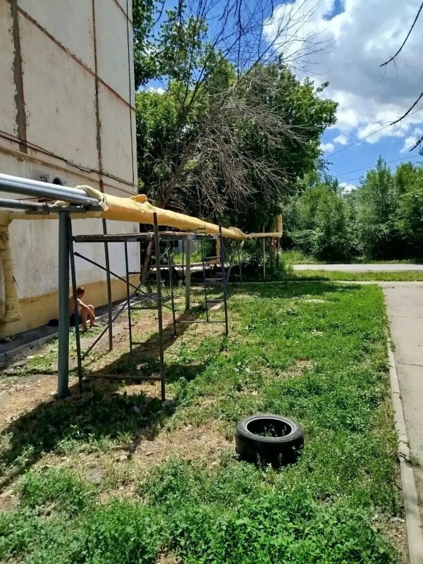 В Летном городке проводятся работы по замене участков теплотрассы В Летном городке проводятся работы по замене участков теплотрассы