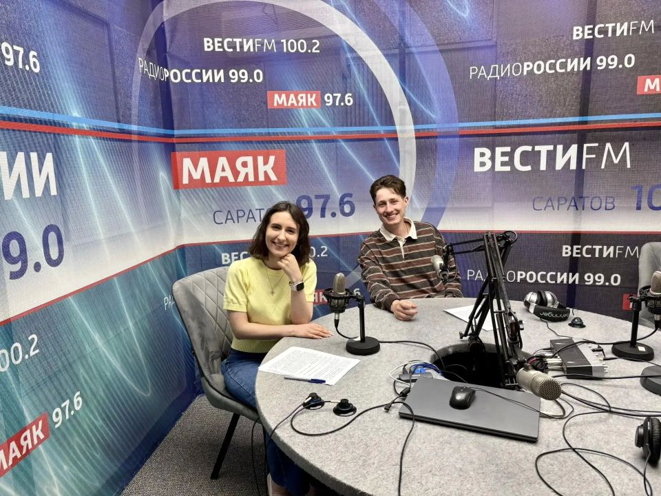 Восемнадцатый выпуск еженедельной пятничной программы «В седьмом часу» поднял по-настоящему взрослые вопросы