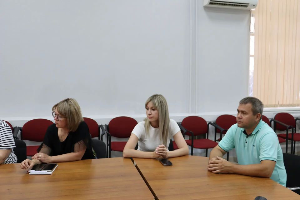 Общественники обсудили реализацию инициативных проектов и подготовку домов к зиме Общественники обсудили реализацию инициативных проектов и подготовку домов к зиме