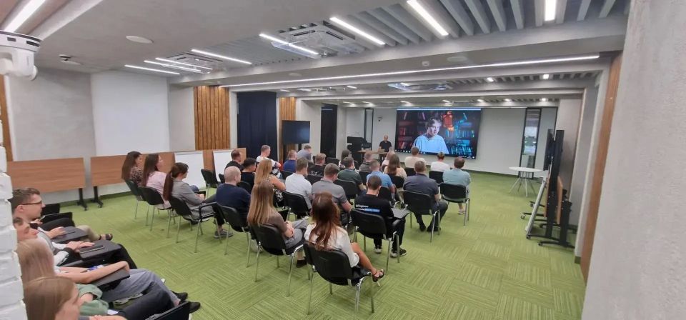 В рамках проведения акции «Время НЕзависимых» сотрудники УНК областного главка провели мероприятие антинаркотической направленности с трудовым коллективом крупного промышленного предприятия В рамках проведения акции «Время НЕзависимых» сотрудники УНК областного главка провели мероприятие антинаркотической направленности с трудовым коллективом крупного промышленного предприятия
