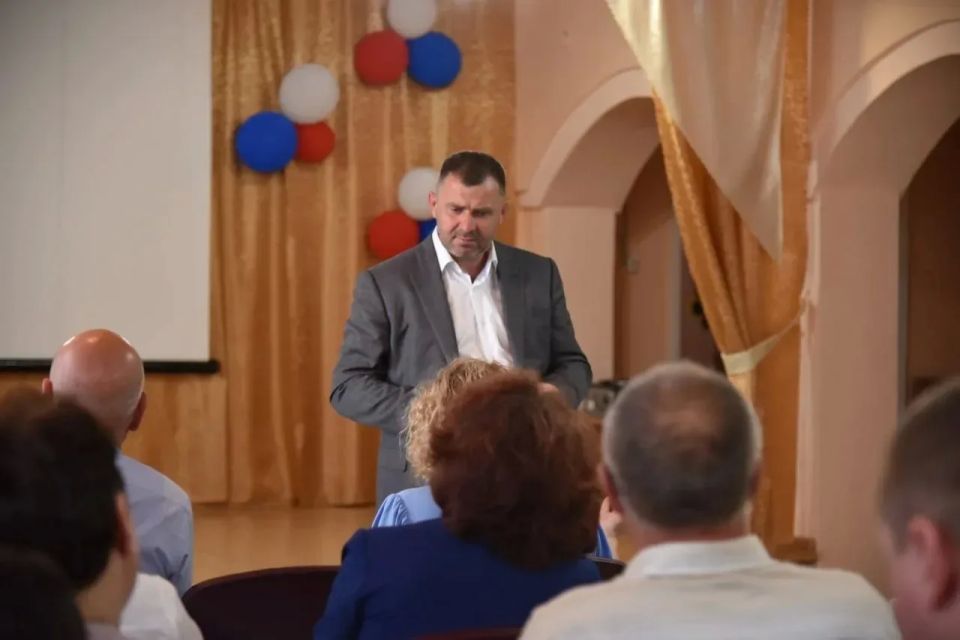 Провели встречу с жителями села Подсосенки Провели встречу с жителями села Подсосенки