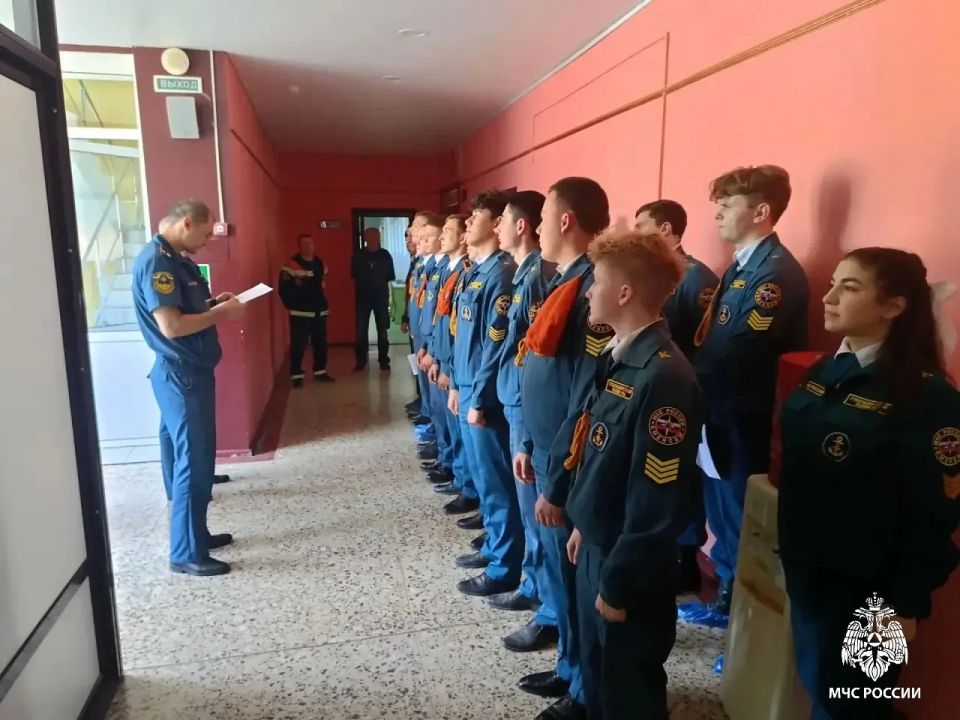 Сотрудники МЧС - на защите дипломов Сотрудники МЧС - на защите дипломов
