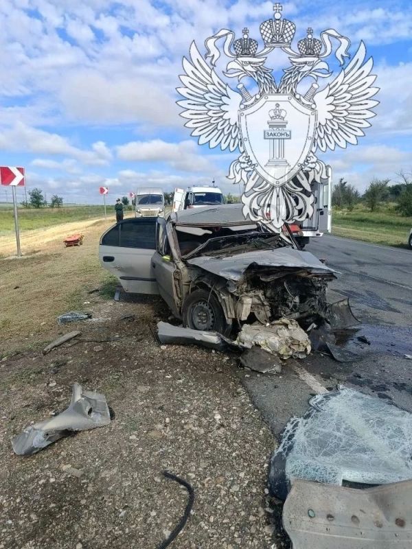 Шесть человек погибли, двое пострадали при столкновении двух легковых автомобилей на трассе в Саратовской области, сообщает управление МВД по региону Шесть человек погибли, двое пострадали при столкновении двух легковых автомобилей на трассе в Саратовской области, сообщает управление МВД по региону