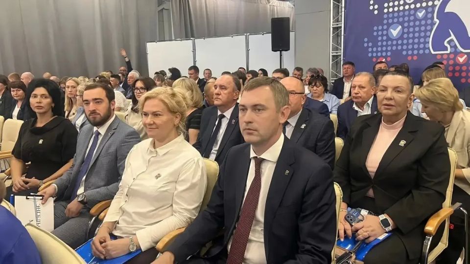 Принял участие в работе конференции Саратовского регионального отделения Всероссийской политической партии «Единая Россия» Принял участие в работе конференции Саратовского регионального отделения Всероссийской политической партии «Единая Россия»