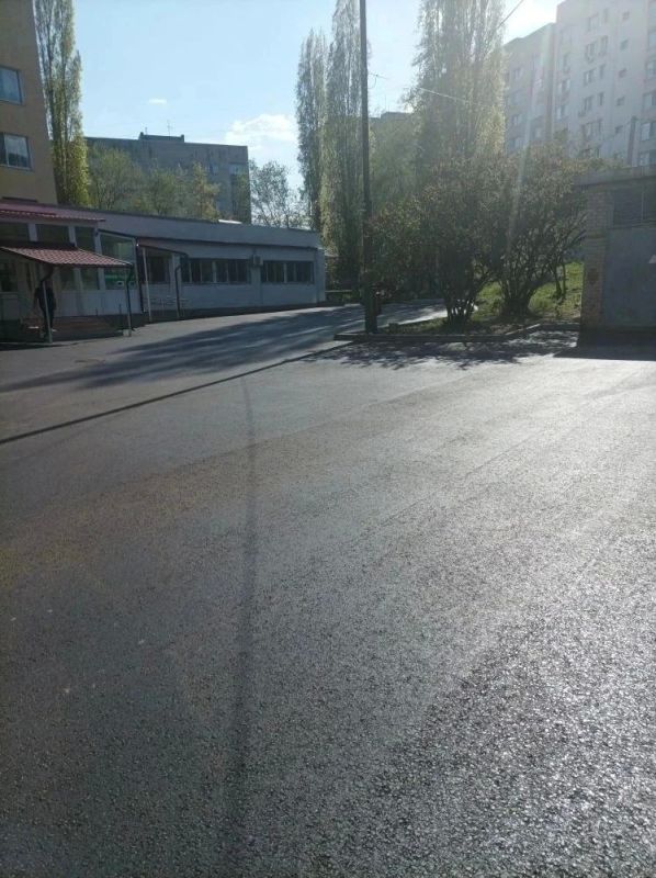 Роман Бусаргин: В большинстве больниц, которые в этом году вошли в новый этап региональной программы по обустройству дворов, уже завершены ремонтные работы Роман Бусаргин: В большинстве больниц, которые в этом году вошли в новый этап региональной программы по обустройству дворов, уже завершены ремонтные работы