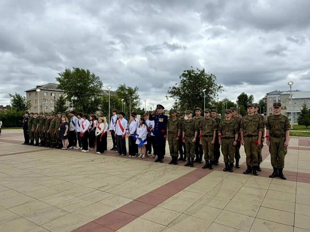 В Лётном городке почтили память героев Великой Отечественной войны В Лётном городке почтили память героев Великой Отечественной войны