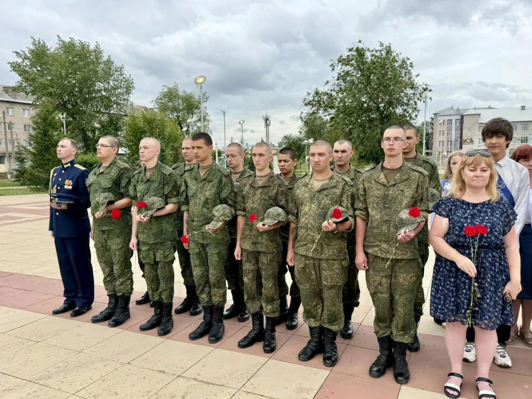 В Лётном городке почтили память героев Великой Отечественной войны В Лётном городке почтили память героев Великой Отечественной войны