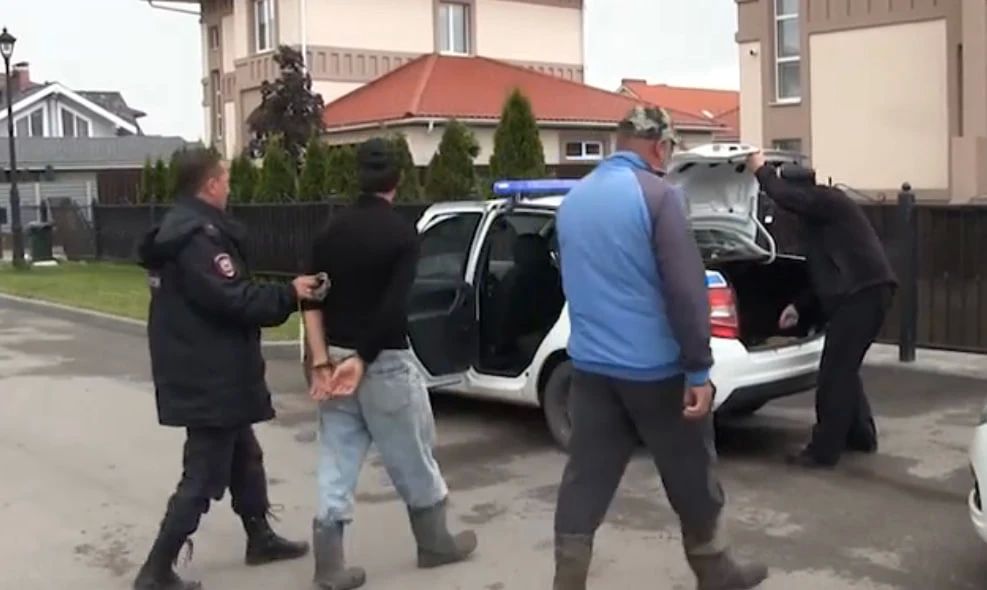 В Саратове задержали 31-летнего мигранта, находившегося в розыске В Саратове задержали 31-летнего мигранта, находившегося в розыске