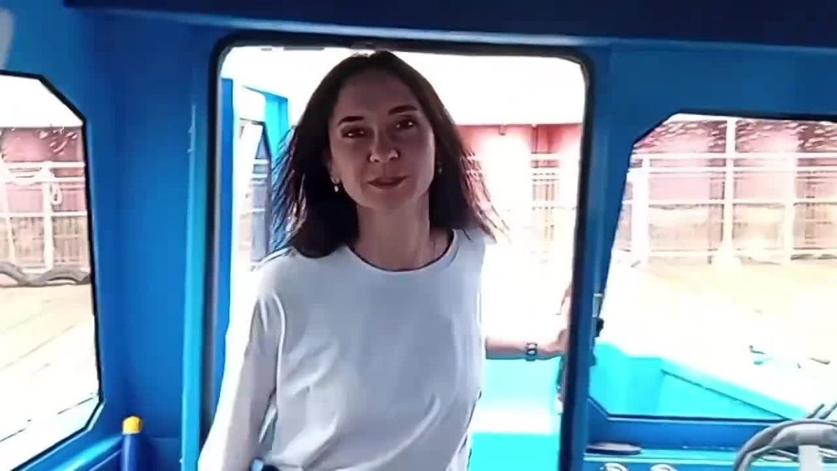 Съемочная группа телеканала "Саратов 24" побывала на борту нового речного такси