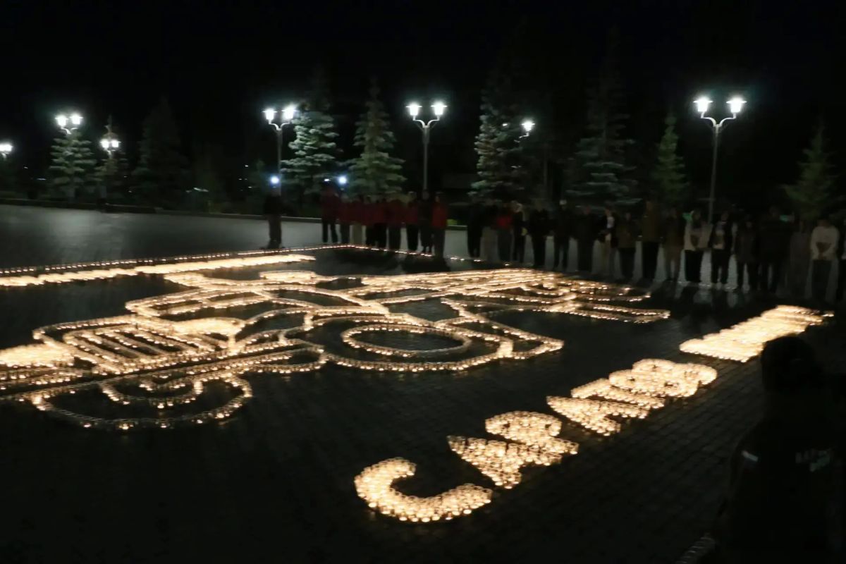 Саратов присоединился к Всероссийской акции «Огненные картины войны» Саратов присоединился к Всероссийской акции «Огненные картины войны»