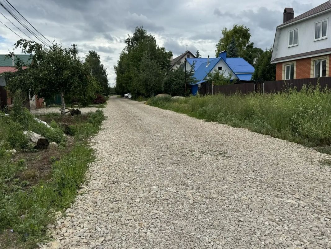 В частном секторе поселка Приволжский появилась новая асфальтовая дорога В частном секторе поселка Приволжский появилась новая асфальтовая дорога