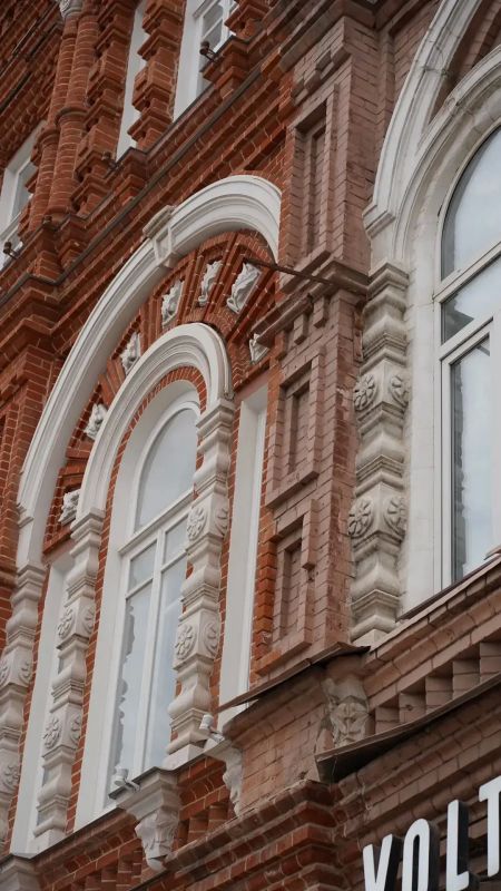 По следам прошлого. Городской центр имени П. А. Столыпина проводит увлекательные прогулки по городу Накануне прошли экскурсии «О купцах-чаеторговцах» и «История Саратовского Арбата» По следам прошлого. Городской центр имени П. А. Столыпина проводит увлекательные прогулки по городу Накануне прошли экскурсии «О купцах-чаеторговцах» и «История Саратовского Арбата»