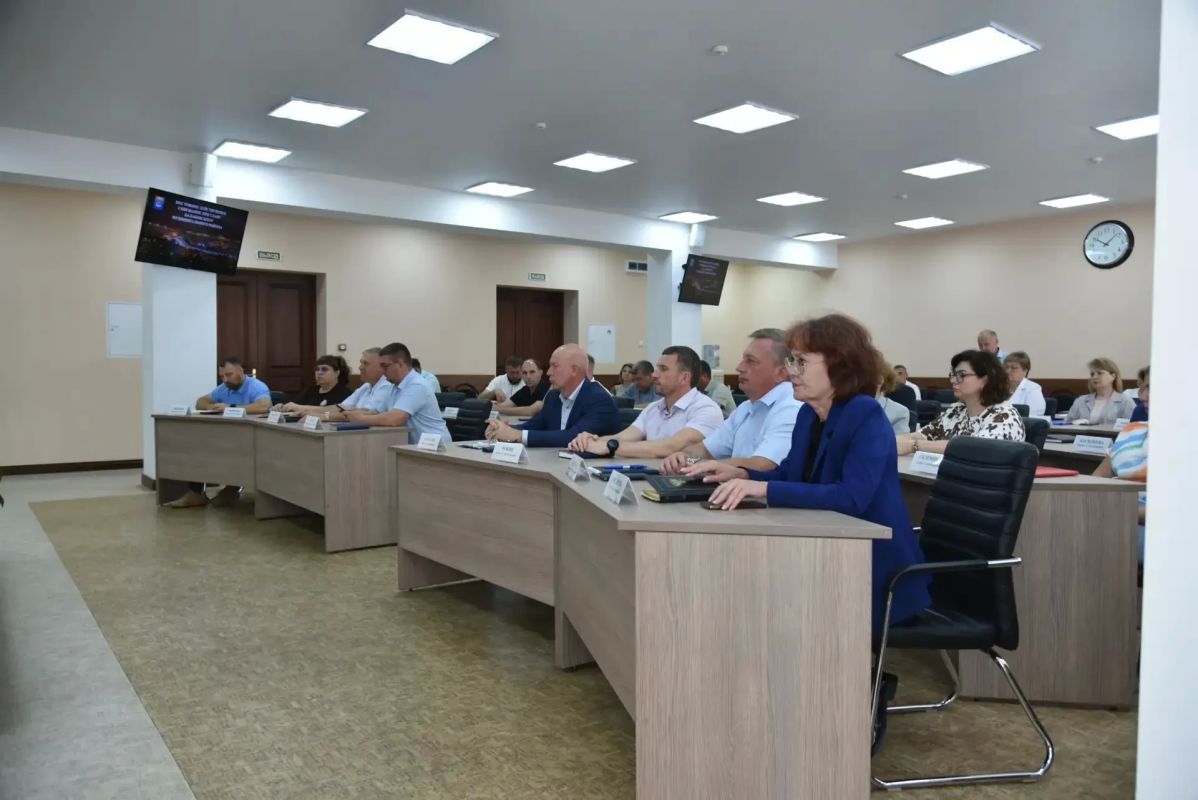 Сегодня провели постоянно действующее совещание Сегодня провели постоянно действующее совещание