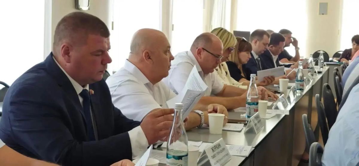 На заседании городского Совета депутаты приняли решение о продлении до 1 января 2027 года меры поддержки в виде возмещения затрат на кадастровые работы при оформлении объектов индивидуального жилищного строительства На заседании городского Совета депутаты приняли решение о продлении до 1 января 2027 года меры поддержки в виде возмещения затрат на кадастровые работы при оформлении объектов индивидуального жилищного строительства