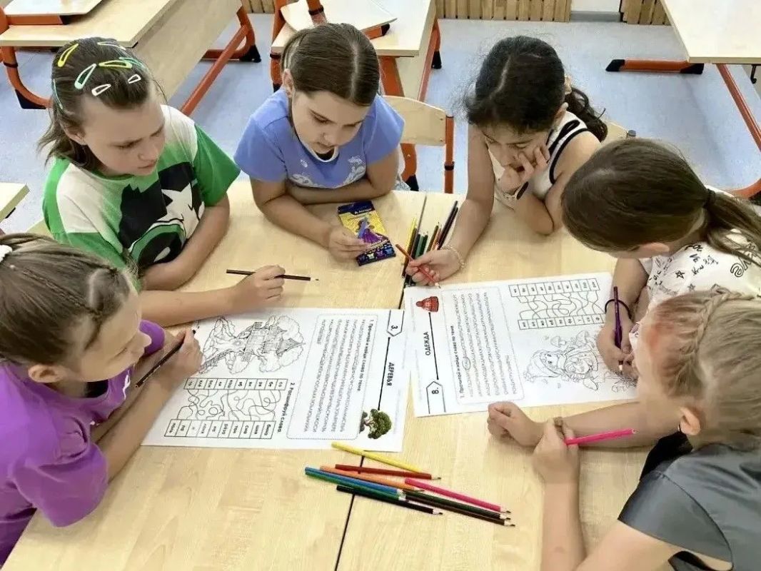 На территории Ленинского района активно работают летние пришкольные лагеря, предоставляя детям уникальную возможность интересно и с пользой провести свои летние каникулы На территории Ленинского района активно работают летние пришкольные лагеря, предоставляя детям уникальную возможность интересно и с пользой провести свои летние каникулы