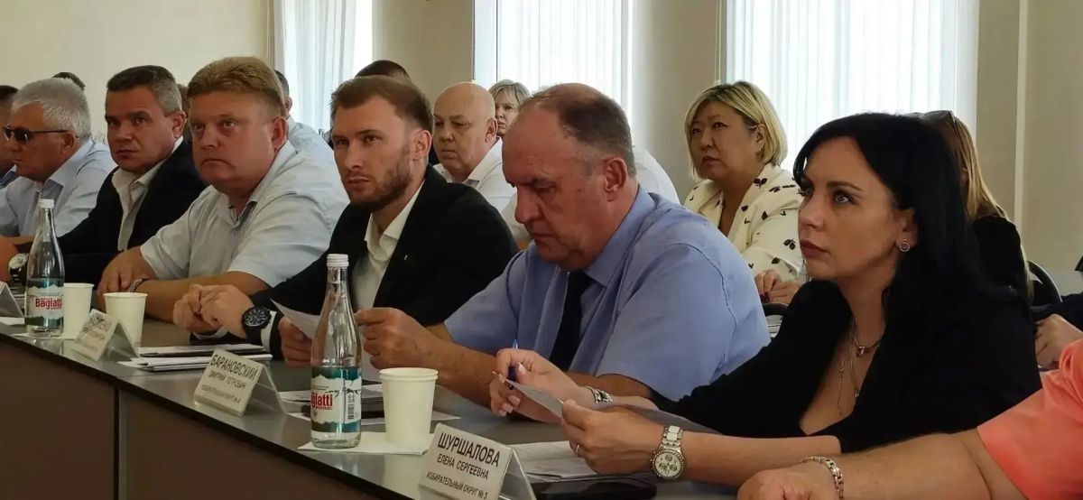 На заседании городского Совета депутаты приняли решение о продлении до 1 января 2027 года меры поддержки в виде возмещения затрат на кадастровые работы при оформлении объектов индивидуального жилищного строительства На заседании городского Совета депутаты приняли решение о продлении до 1 января 2027 года меры поддержки в виде возмещения затрат на кадастровые работы при оформлении объектов индивидуального жилищного строительства