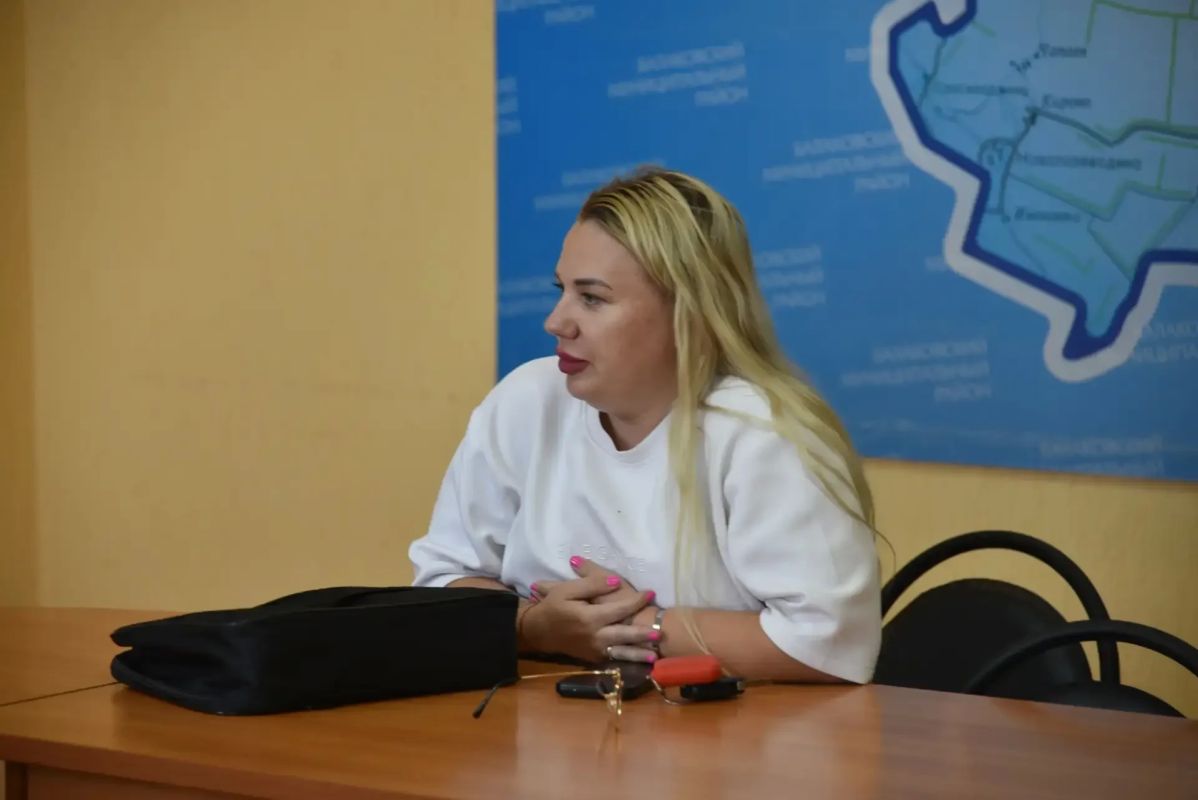 Провели прием жителей по личным вопросам Провели прием жителей по личным вопросам