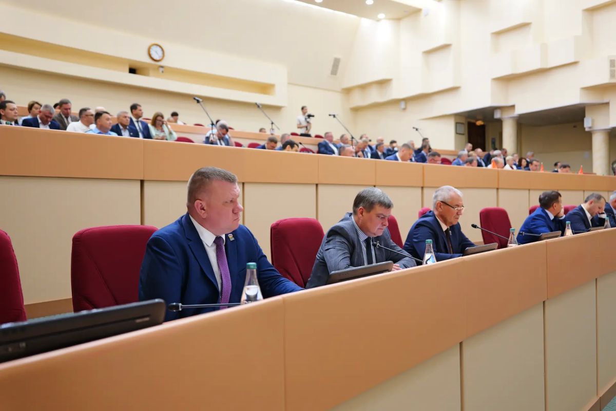 Роман Бусаргин: На заседании областной думы сегодня был поддержан ряд важных поправок в бюджет региона Роман Бусаргин: На заседании областной думы сегодня был поддержан ряд важных поправок в бюджет региона