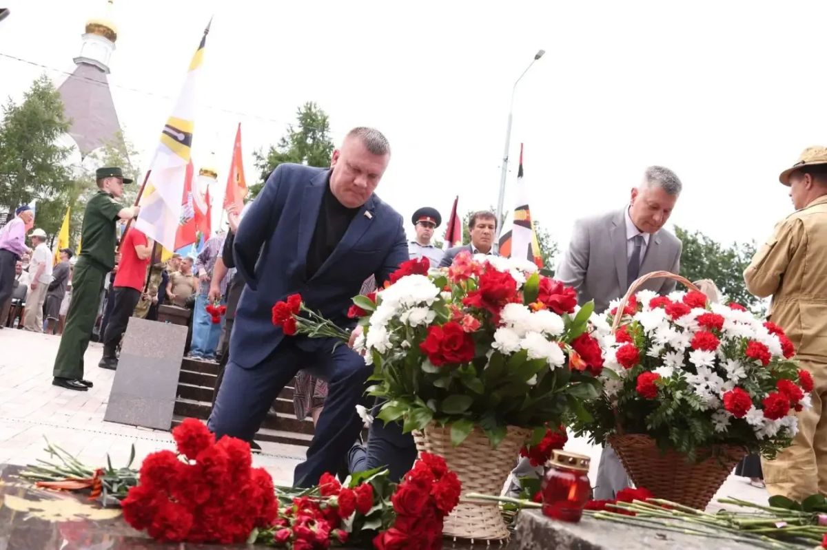Имена павших воинов сохранит мемориал в саратовском Парке Победы Имена павших воинов сохранит мемориал в саратовском Парке Победы