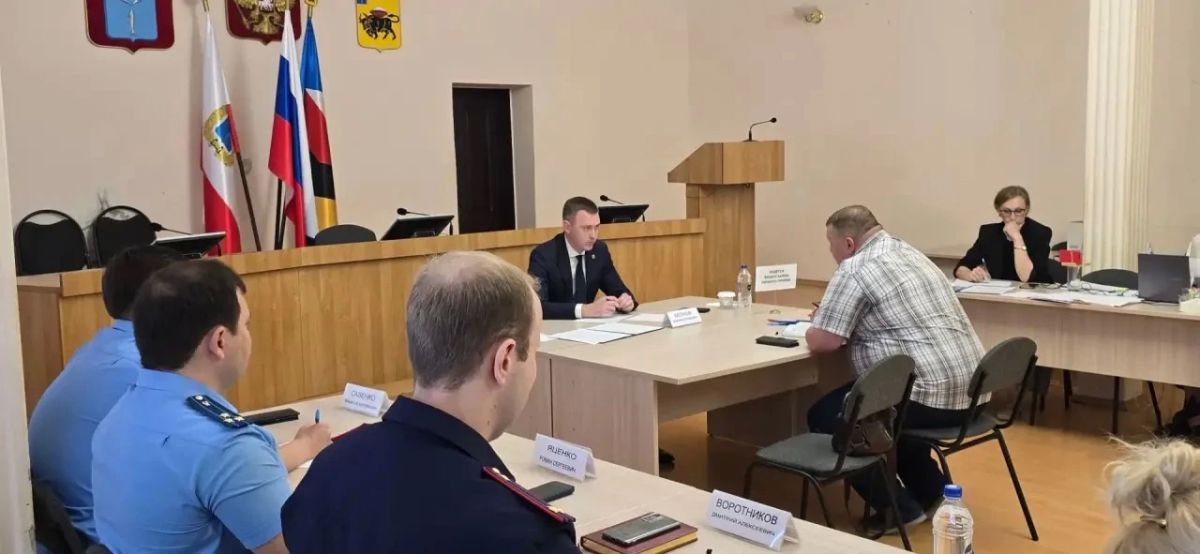 Традиционно, в первую субботу месяца, по поручению губернатора Романа Бусаргина провёл личный прием участников СВО и членов их семей Традиционно, в первую субботу месяца, по поручению губернатора Романа Бусаргина провёл личный прием участников СВО и членов их семей