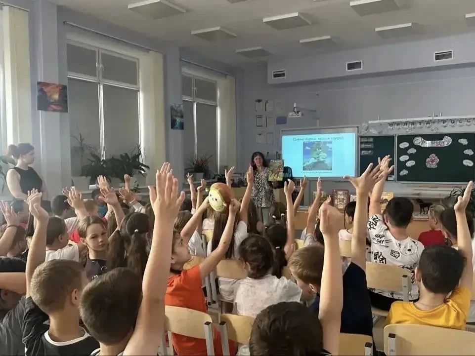 Летние лагеря на базе школ продолжают свою работу Летние лагеря на базе школ продолжают свою работу