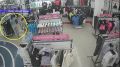 В Балаково сотрудниками уголовного розыска установлена подозреваемая в совершении серии краж из магазинов