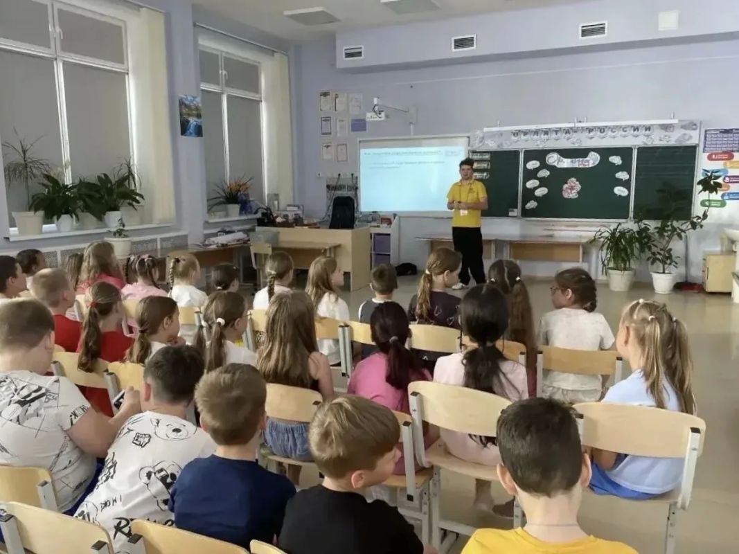 Летние лагеря на базе школ продолжают свою работу Летние лагеря на базе школ продолжают свою работу