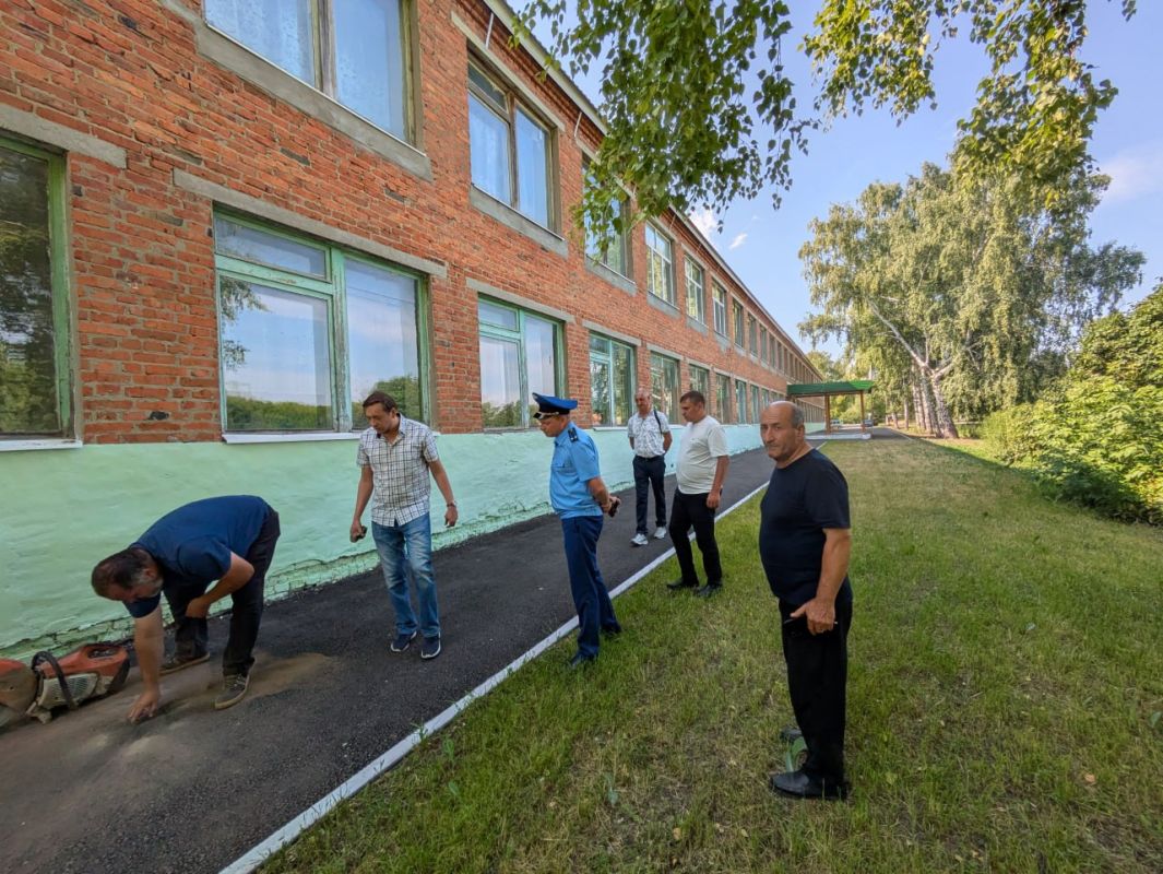 Прокурорская проверка в Хвалынском районе с участием “Дорожного контроля” Прокурорская проверка в Хвалынском районе с участием “Дорожного контроля”