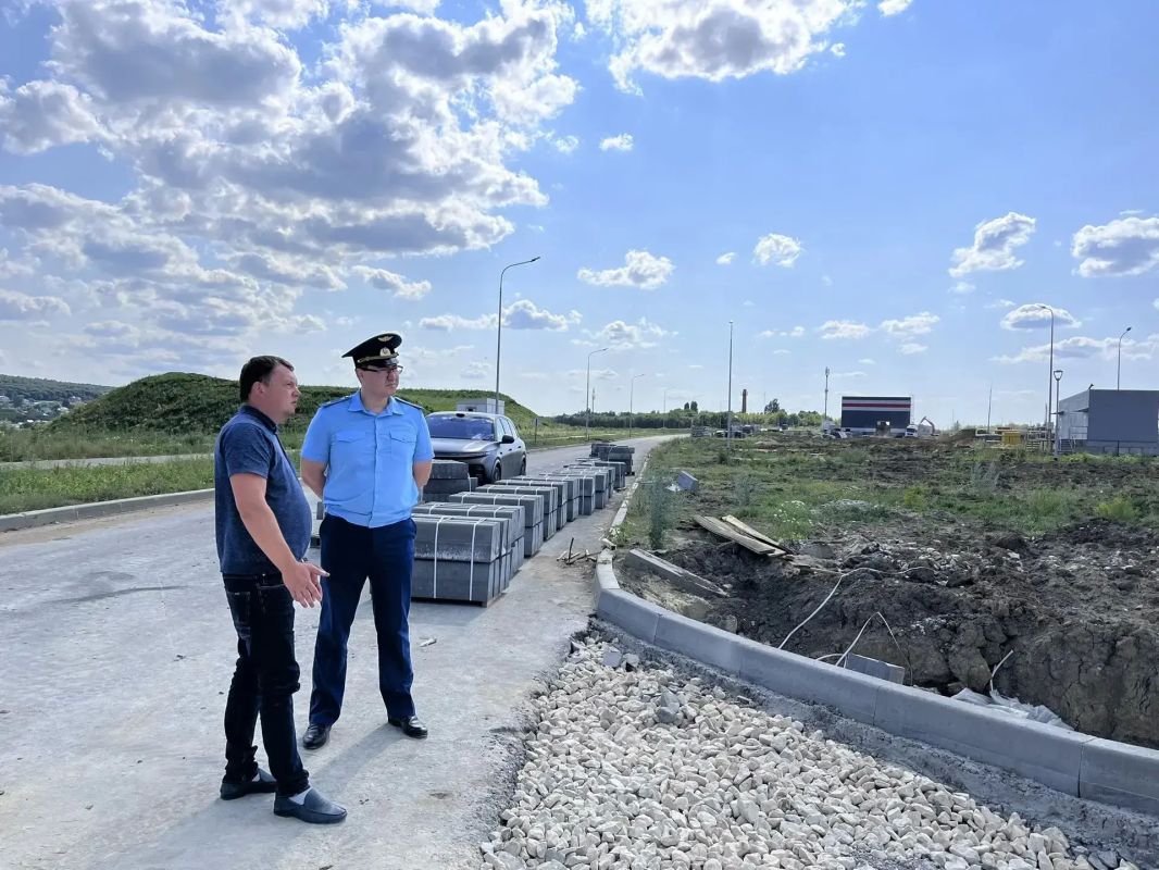 Прокуратура Гагаринского административного района г. Саратов контролирует ход строительства Столыпинского индустриального парка Прокуратура Гагаринского административного района г. Саратов контролирует ход строительства Столыпинского индустриального парка