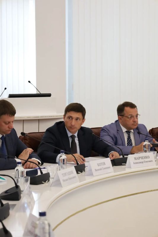 В Саратовской области обсудили улучшение инвестиционного климата В Саратовской области обсудили улучшение инвестиционного климата