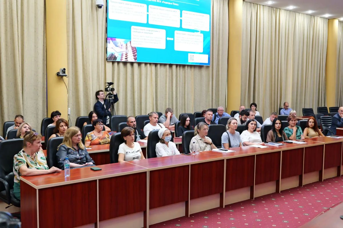 Роман Бусаргин: Сегодня состоялось первое заседание рабочей группы по вопросу завершения строительства домов, по которым ранее обращались жители Роман Бусаргин: Сегодня состоялось первое заседание рабочей группы по вопросу завершения строительства домов, по которым ранее обращались жители