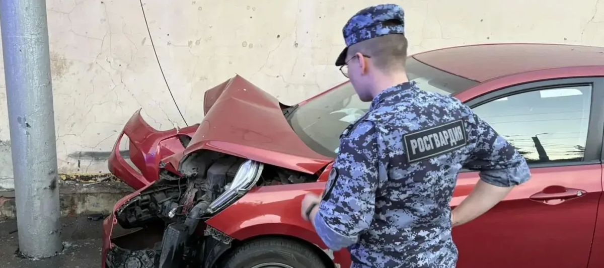 Сердечный приступ стал причиной аварии в центре Саратова