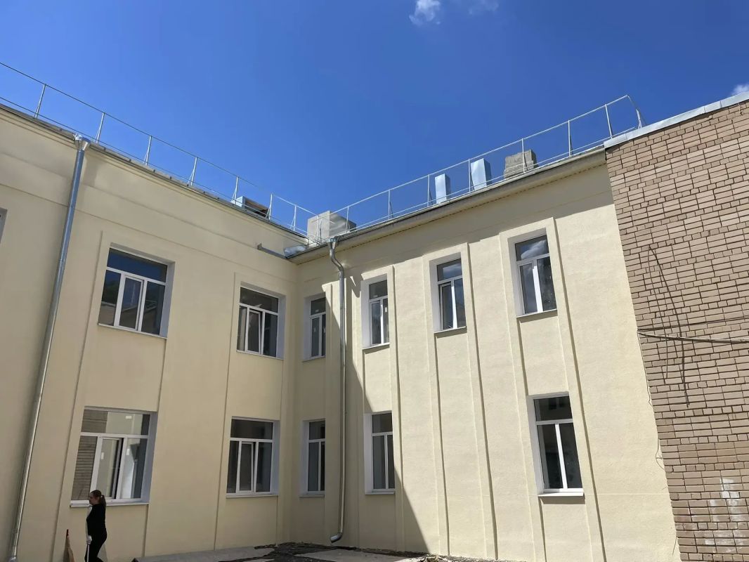 Прокурор Волжского района Саратова Анжелика Романова проверила ход капитального ремонта школы № 11 в рамках национального проекта