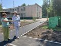 По поручению Председателя Госдумы Вячеслава Володина продолжаю контролировать ход ремонта территорий детских садов в городе Балаково