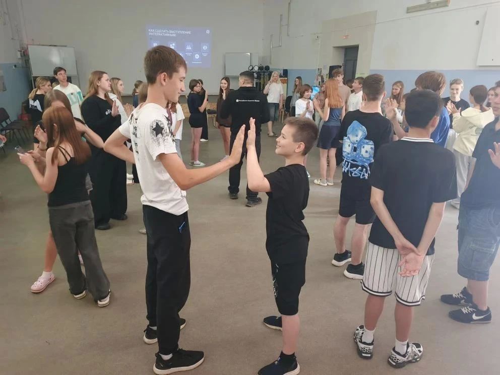 Спорт, наука, патриотизм и здоровье: проект «Каникулы со Знанием» проходит в оздоровительных лагерях Саратовской области Спорт, наука, патриотизм и здоровье: проект «Каникулы со Знанием» проходит в оздоровительных лагерях Саратовской области