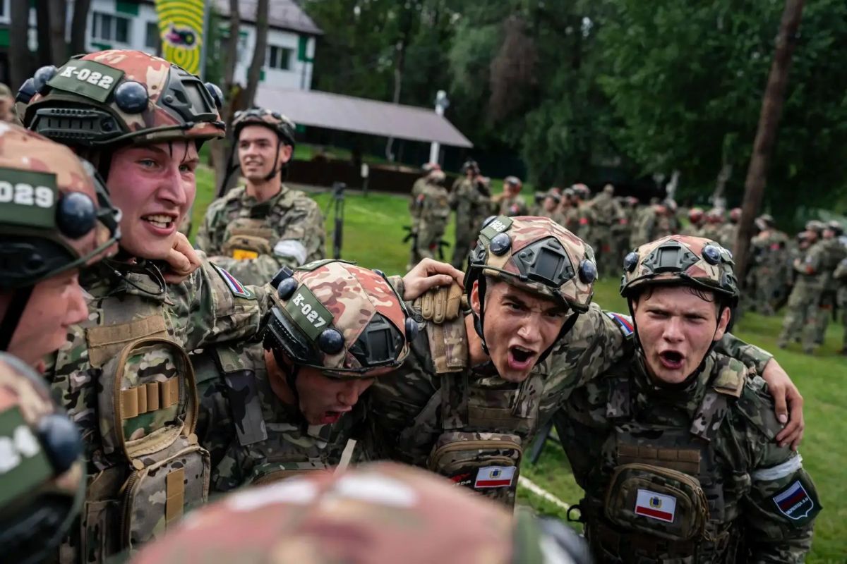Отряд «Воин Поволжья» завоевал серебро окружного этапа «Зарницы 2.0» Отряд «Воин Поволжья» завоевал серебро окружного этапа «Зарницы 2.0»
