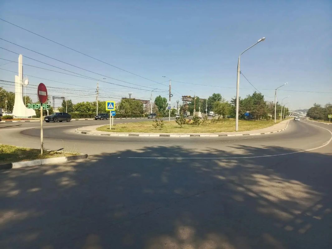 Центральный въезд в Энгельс полностью освобожден от незаконной рекламы! Центральный въезд в Энгельс полностью освобожден от незаконной рекламы!