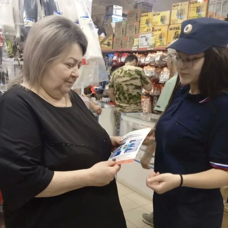 Полицейские в Балтайском районе продолжают профилактическую работу с местными жителями Полицейские в Балтайском районе продолжают профилактическую работу с местными жителями