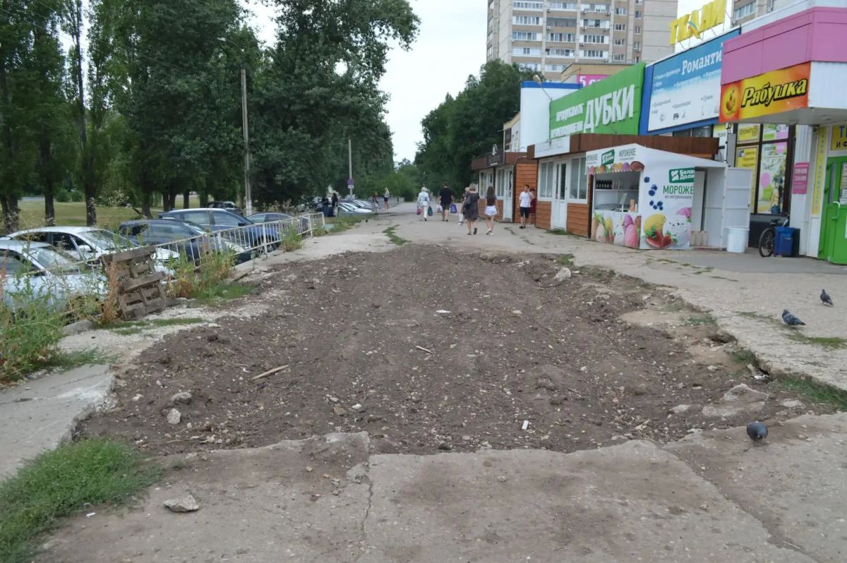 По распоряжению главы Балаковского района Сергея Барулина в городе продолжаются рейдовые мероприятия по территориям, которые не были приведены в порядок после вскрышных работ По распоряжению главы Балаковского района Сергея Барулина в городе продолжаются рейдовые мероприятия по территориям, которые не были приведены в порядок после вскрышных работ