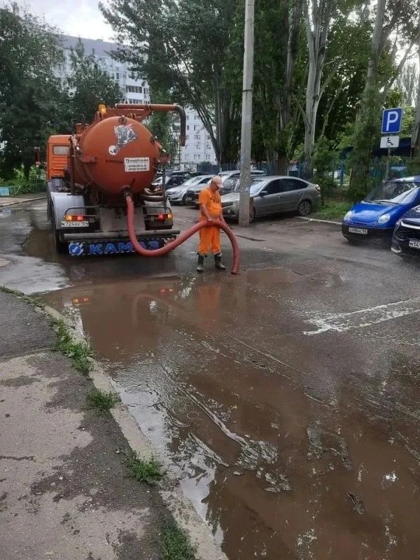 В ежедневном режиме продолжаются плановые работы по содержанию города В ежедневном режиме продолжаются плановые работы по содержанию города