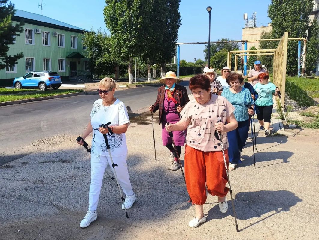 «Активное долголетие»: ершовские пенсионеры проводят лето с пользой «Активное долголетие»: ершовские пенсионеры проводят лето с пользой