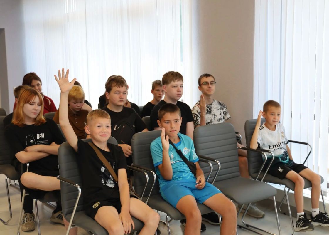В Красноармейске полицейские провели профилактическое мероприятие «Безопасный маршрут МОТО-ВЕЛО-СИМ» на базе многофункционального молодежного центра #БезопасноеЛето В Красноармейске полицейские провели профилактическое мероприятие «Безопасный маршрут МОТО-ВЕЛО-СИМ» на базе многофункционального молодежного центра #БезопасноеЛето