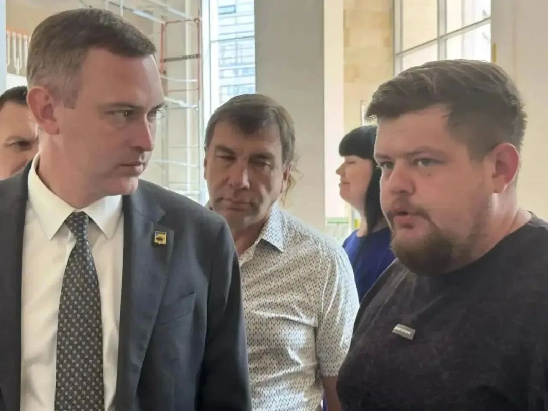 В Энгельсском краеведческом музее на завершающую стадию вышли ремонтные работы, которые проводятся в рамках национального проекта «Семья», инициированного Президентом России Владимиром Владимировичем Путиным В Энгельсском краеведческом музее на завершающую стадию вышли ремонтные работы, которые проводятся в рамках национального проекта «Семья», инициированного Президентом России Владимиром Владимировичем Путиным