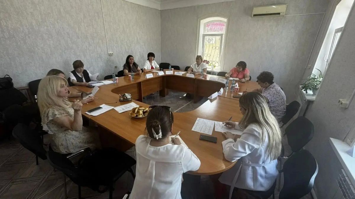Спорт, театр и лоскутная карта: рабочая группа высоко оценила профилактические практики Марксовского района Спорт, театр и лоскутная карта: рабочая группа высоко оценила профилактические практики Марксовского района