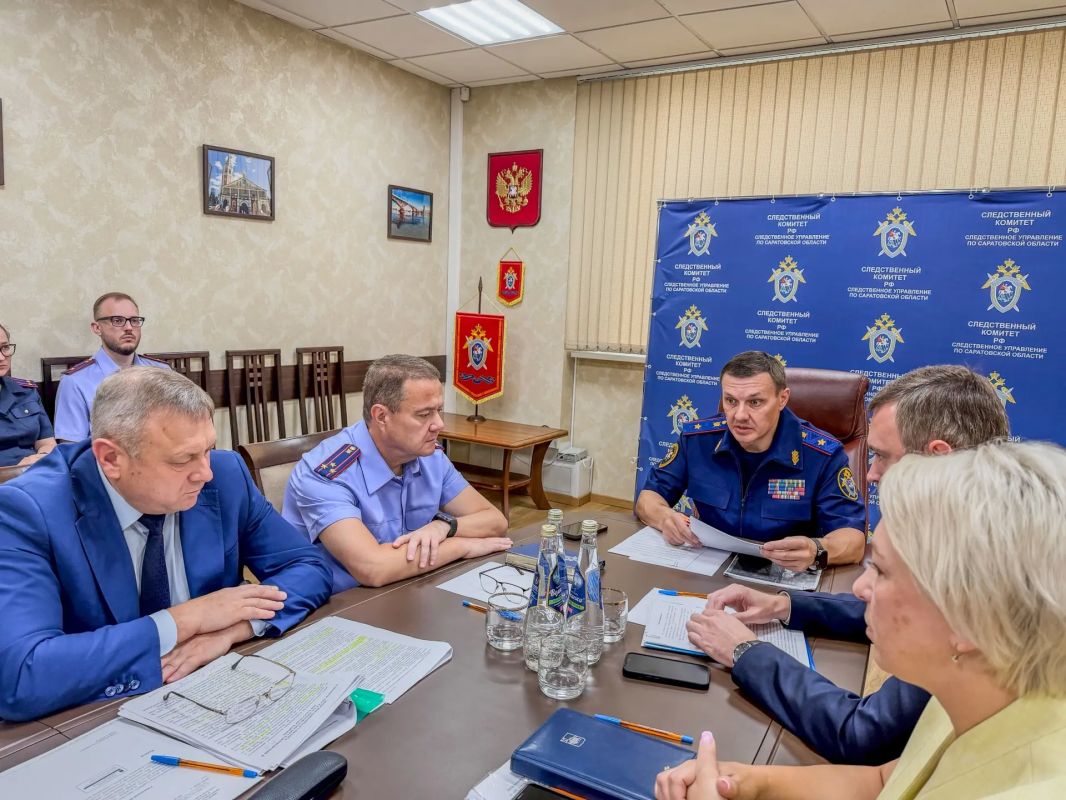 Руководитель следственного управления по Саратовской области провёл личный прием по вопросам нарушения природоохранного законодательства в Энгельсском районе Руководитель следственного управления по Саратовской области провёл личный прием по вопросам нарушения природоохранного законодательства в Энгельсском районе